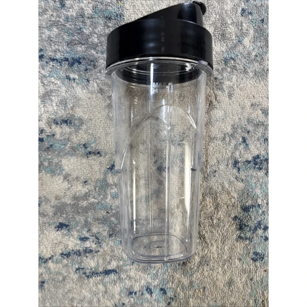 Oster Pro 1200 24oz To Go Cup With Lid BPA Free Great Condition